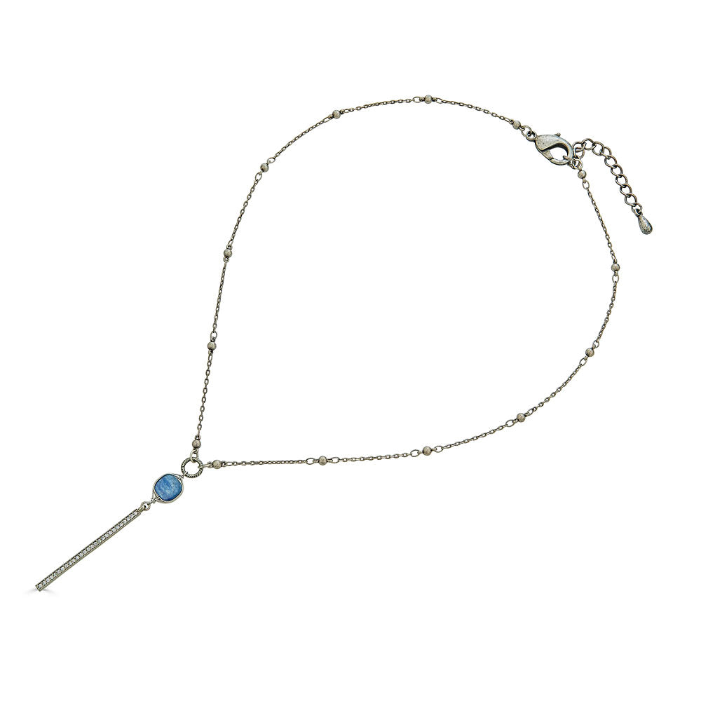 a silver kyanite y necklace